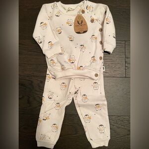 NWT rabbit and bear organic cotton Penguin Print Baby Outfit 18 months